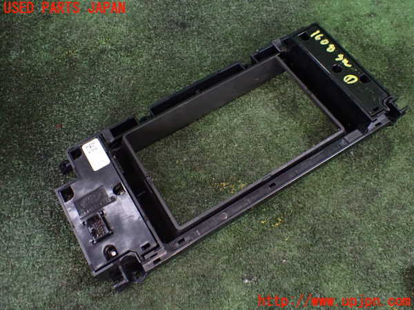5UPJ-16086306]レンジローバー イヴォーク(LV2A)スイッチ1 (ナビ周辺 メニュー) 中古_m0002.jpg
