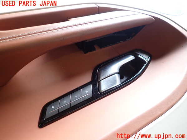 5UPJ-16081234]レンジローバー イヴォーク(LV2A)右前ドア内張り 中古_m0002.jpg