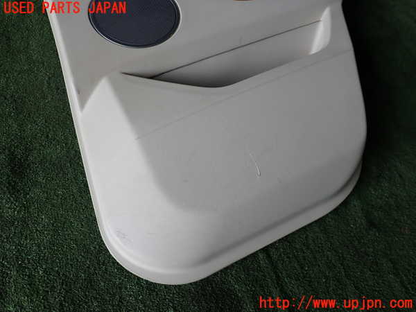 5UPJ-16081294]レンジローバー イヴォーク(LV2A)右後ドア内張り 中古_m0003.jpg