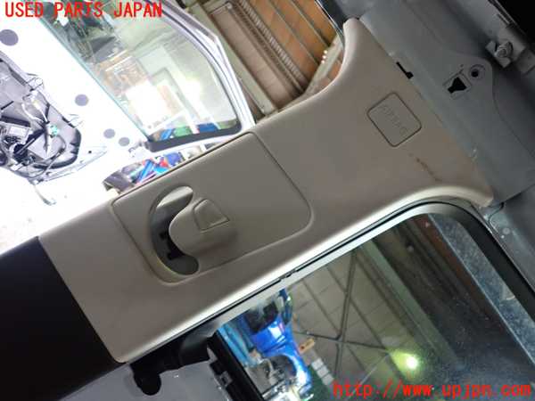5UPJ-16087665]レンジローバー イヴォーク(LV2A)右センターピラートリム 中古_m0002.jpg