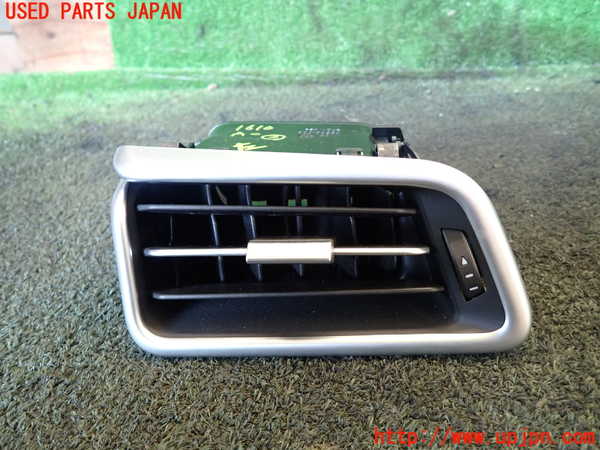 5UPJ-16107527]マセラティ・ギブリ(MG30A)エアコン吹き出し口2（左） 中古_m0001.jpg