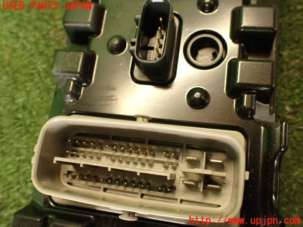 5UPJ-16136125]クラウン アスリート ハイブリッド(AWS210)ABSコンピューター 中古_m0003.jpg