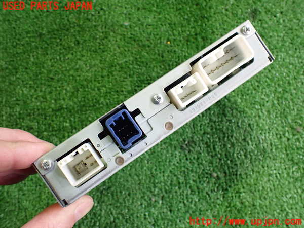 5UPJ-16156660]ソアラ(UZZ40)TVチューナー 中古 レクサス・SC430_m0002.jpg