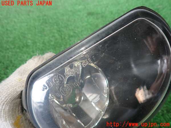 2UPJ-16171180]アウディ・Q7(4LCJTS)右フォグ 中古_m0002.jpg