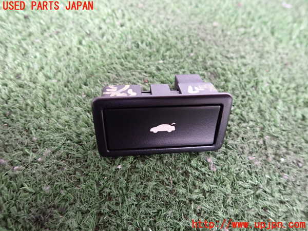 2UPJ-16176310]アウディ・Q7(4LCJTS)スイッチ5(リアゲート　トランク) 中古_m0001.jpg