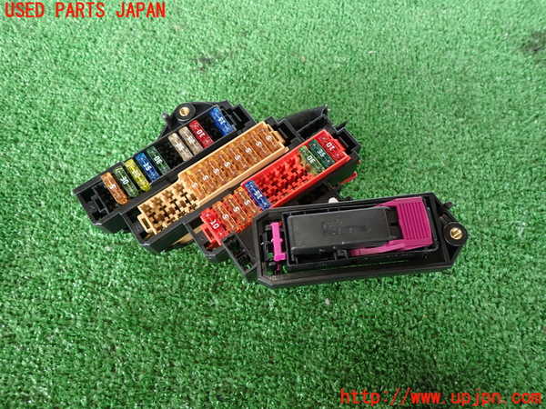 2UPJ-16176741]アウディ・Q7(4LCJTS)ヒューズボックス1 中古_m0001.jpg
