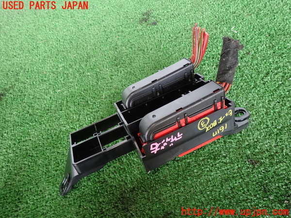 2UPJ-16176743]アウディ・Q7(4LCJTS)ヒューズボックス3 中古_m0002.jpg