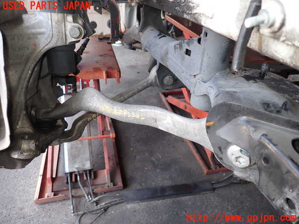 5UPJ-16185315]BMW 116i(1A16)(F20)右フロントテンションロッド 中古_m0001.jpg