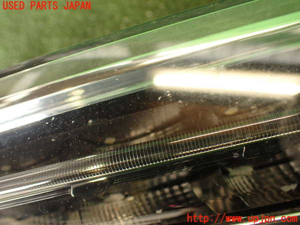 2UPJ-16191150]ポルシェ・カイエン(92AM5502)右コーナーランプ 中古_m0003.jpg