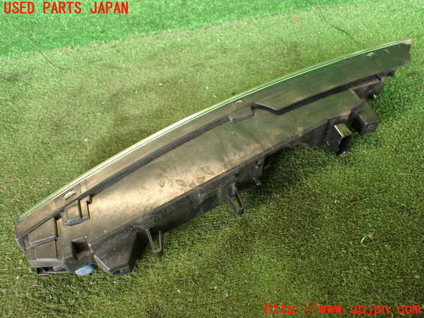 2UPJ-16191150]ポルシェ・カイエン(92AM5502)右コーナーランプ 中古_m0004.jpg