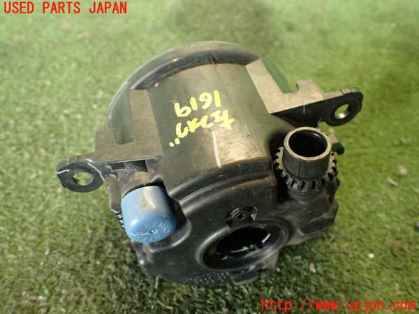 2UPJ-16191182]ポルシェ・カイエン(92AM5502)左フォグ 【ジャンク品】 中古_m0003.jpg