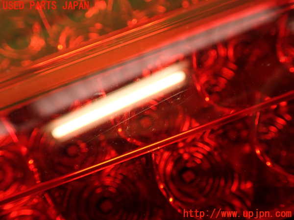 2UPJ-16191552]ポルシェ・カイエン(92AM5502)左リアフィニッシャー 中古_m0002.jpg