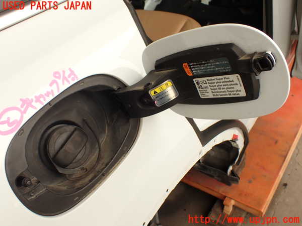 2UPJ-16191690]ポルシェ・カイエン(92AM5502)フューエルリッド 中古_m0003.jpg