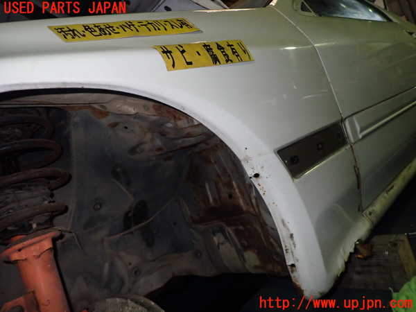 5UPJ-16231082]サバンナ 後期 RX-7(FC3S)左前フェンダー 中古_m0002.jpg