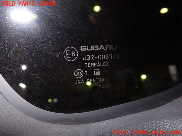 5UPJ-16241380]インプレッサ WRX-STi(GRB)右クォーターガラス M262 中古_m0002.jpg