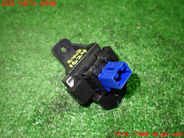5UPJ-16246308]インプレッサ WRX-STi(GRB)スイッチ3（VSC） 中古_m0002.jpg