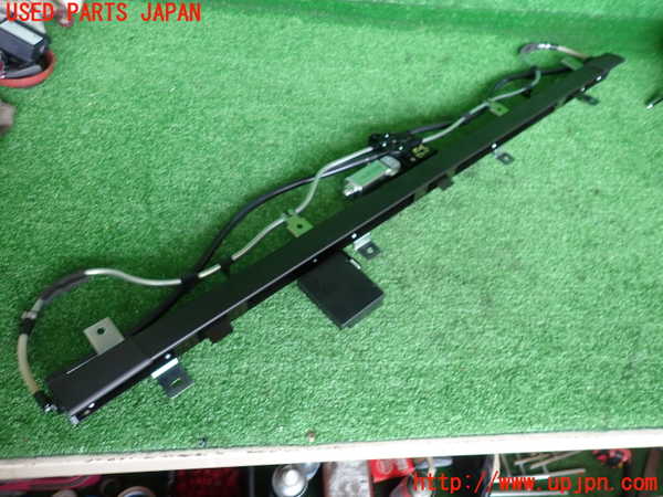 5UPJ-16267790]レジェンド ハイブリッド(KC2)リアサンシェード 中古_m0001.jpg