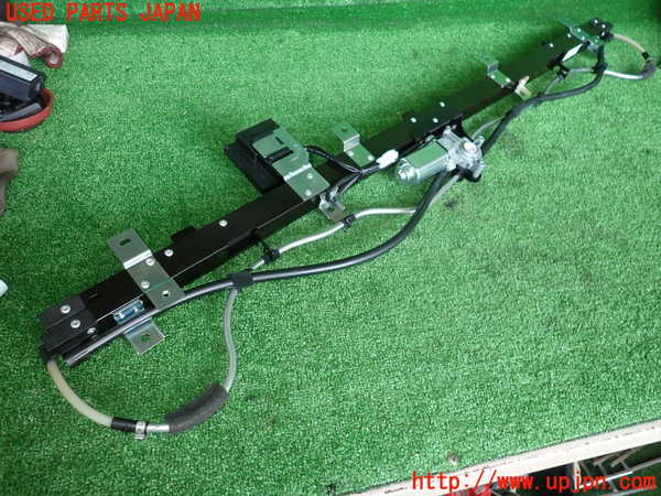 5UPJ-16267790]レジェンド ハイブリッド(KC2)リアサンシェード 中古_m0002.jpg
