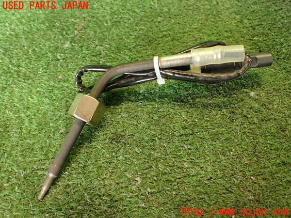 5UPJ-16286330]ベンツ A200 d セダン W247(177112)排気温センサー 中古_m0002.jpg