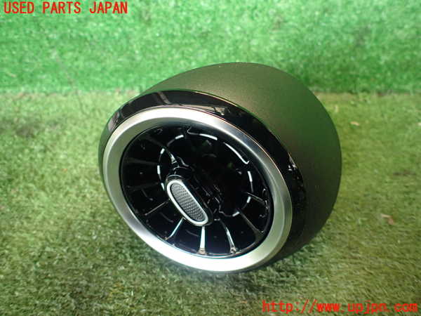 5UPJ-16287527]ベンツ A200 d セダン W247(177112)エアコン吹き出し口2 中古_m0001.jpg