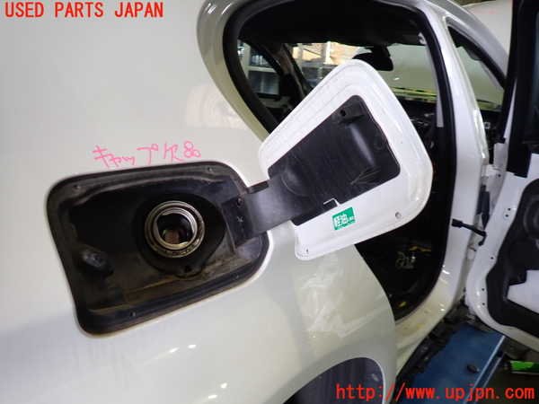 1UPJ-16291690]BMW 523d(FW20 F10)フューエルリッド 中古_m0002.jpg