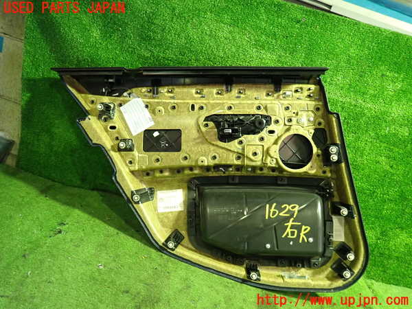 5UPJ-16291294]BMW 523d(FW20 F10)右後ドア内張り 中古_m0004.jpg