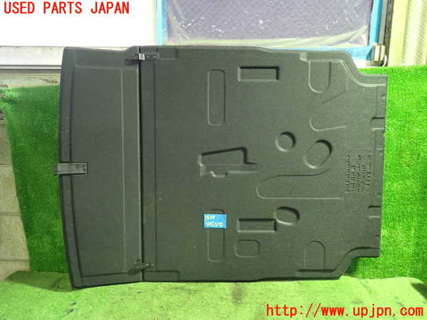 5UPJ-16297771]BMW 523d(FW20 F10)ラゲッジトレイ1 中古_m0003.jpg