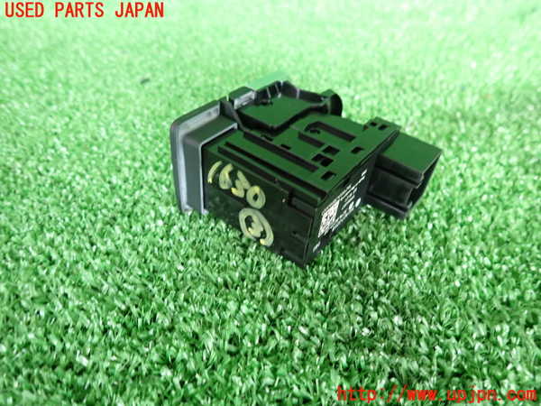 2UPJ-16306308]VW アルテオン(3HDNUF)スイッチ3 (パーキング、オートホールド) 中古_m0002.jpg