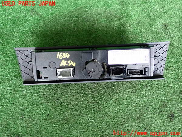 5UPJ-16346066]BMW 335i クーペ(WB35)(E92)エアコンスイッチ1 中古_m0002.jpg
