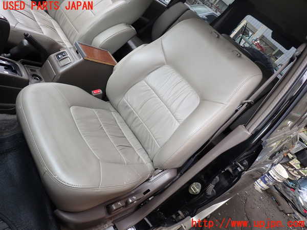 5UPJ-16367065]パジェロ(V45W)助手席シート 中古_m0001.jpg