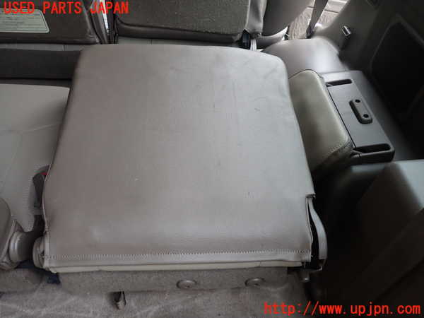 5UPJ-16367235]パジェロ(V45W)右3列目シート 中古_m0004.jpg