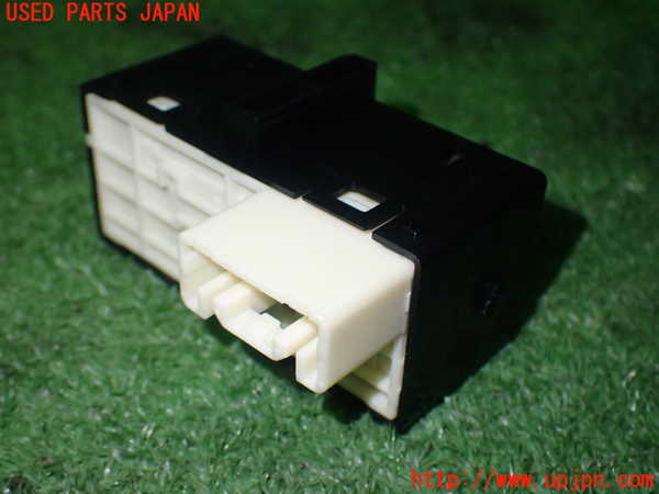 1UPJ-16406312]ヴェルファイア(GGH20W)スイッチ7 (VSC OFF) 中古_m0003.jpg
