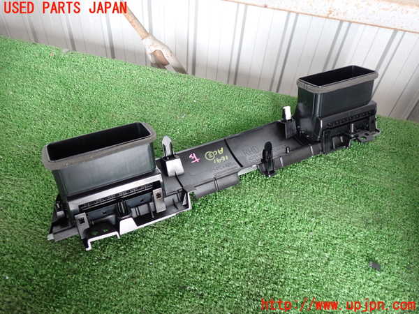 5UPJ-16417528]アウトランダーPHEV(GG3W)エアコン吹き出し口3 左 中古_m0004.jpg