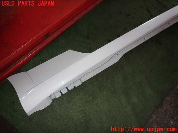 2UPJ-16421390]アウディ・TT クーペ(FVCHH)右サイドステップ 中古_m0004.jpg