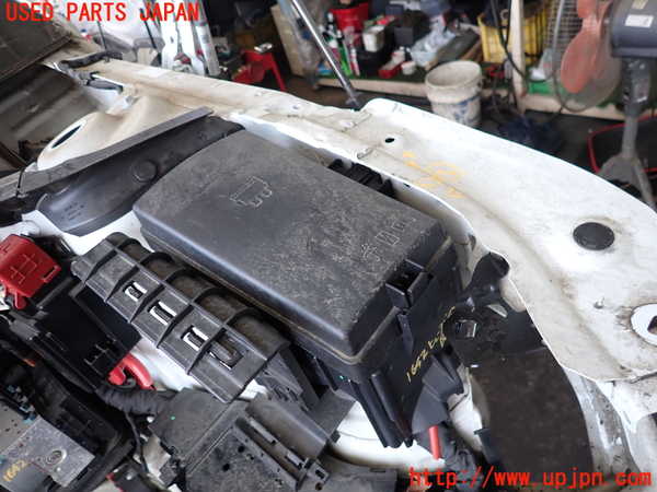 2UPJ-16426742]アウディ・TT クーペ(FVCHH)ヒューズボックス2 中古_m0001.jpg