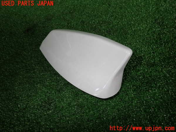 2UPJ-16436550]ジャガー・XE(JA2NA)アンテナ 中古_m0001.jpg
