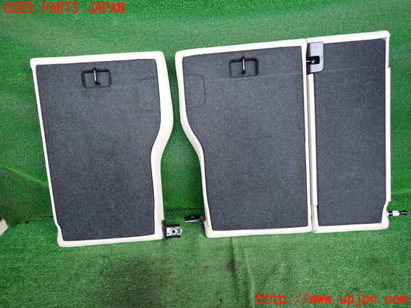 5UPJ-16447385]BMW 320i(8A20)(F30)リアシート 中古_m0005.jpg