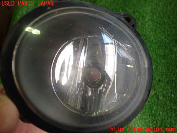 2UPJ-16451180]BMW アクティブハイブリッド5(AH5)(FZ35)(F10)右フォグ 中古_m0004.jpg