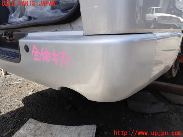 5UPJ-16481610]ハイエースバン200系(KDH205V)リアバンパー 中古_m0002.jpg