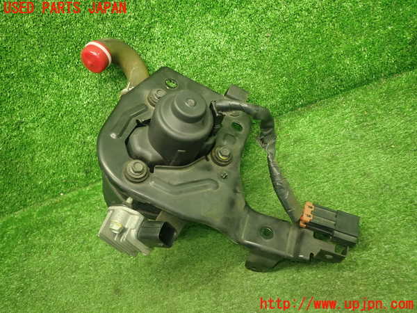 1UPJ-16522590]RX-8(SE3P)エアポンプ 中古 の商品画像｜自動車