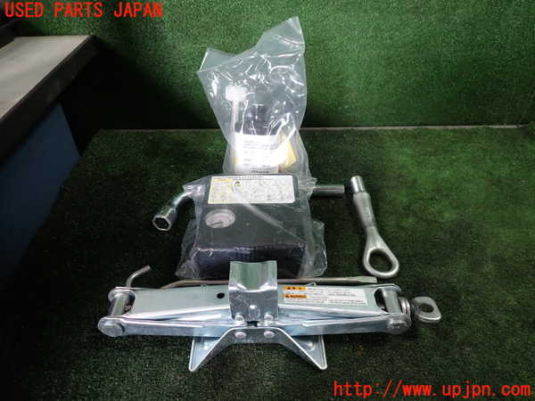 5UPJ-16547805]スイフトスポーツ(ZC33S)車載工具 中古_m0001.jpg