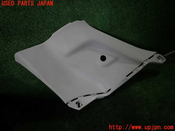 5UPJ-16547675]スイフトスポーツ(ZC33S)右リアピラートリム 中古_m0001.jpg