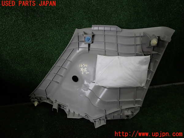 5UPJ-16547675]スイフトスポーツ(ZC33S)右リアピラートリム 中古_m0002.jpg