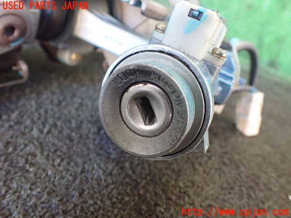 5UPJ-16584260]ハイラックスサーフ(RZN185W)ステアリングシャフト 中古_m0002.jpg