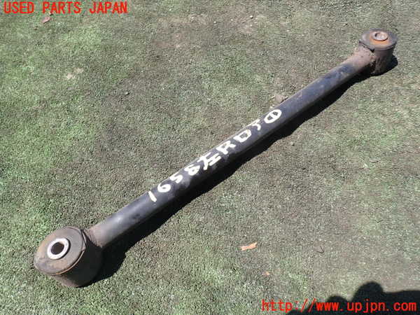 5UPJ-16585226]ハイラックスサーフ(RZN185W)左リアロアアーム1 中古_m0001.jpg