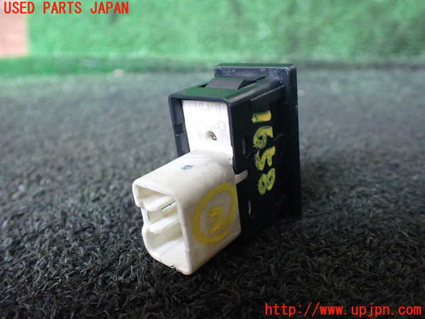 5UPJ-16586307]ハイラックスサーフ(RZN185W)スイッチ2 (バックドアガラス開閉) 中古_m0002.jpg