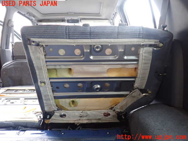 5UPJ-16587145]ハイラックスサーフ(RZN185W)右2列目シート 中古_m0004.jpg