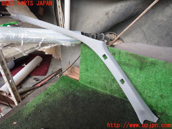5UPJ-16587660]ハイラックスサーフ(RZN185W)左フロントピラートリム 中古_m0001.jpg