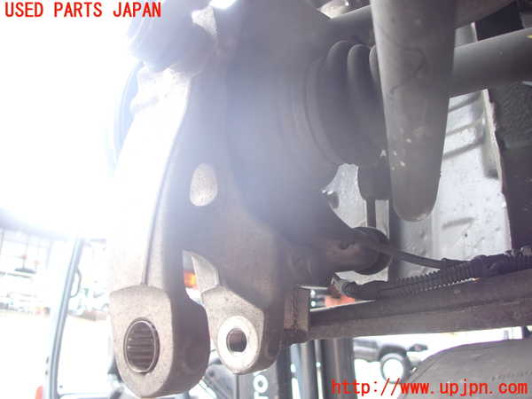 2UPJ-16624305]マセラティ・クアトロポルテ(MQP)左リアナックルハブ 中古_m0002.jpg