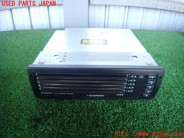 2UPJ-16626505]マセラティ・クアトロポルテ(MQP)CDチェンジャー 中古_m0001.jpg